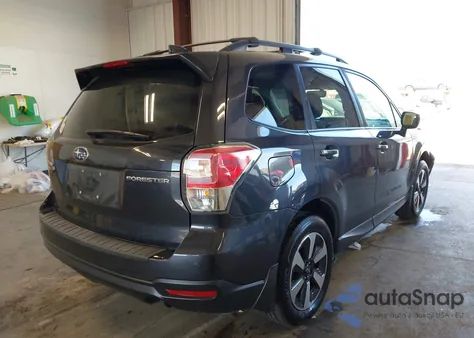 2018 Subaru Forester 2.5I Premium z USA, uszkodzony, nr VIN JF2SJAGC3JH421503